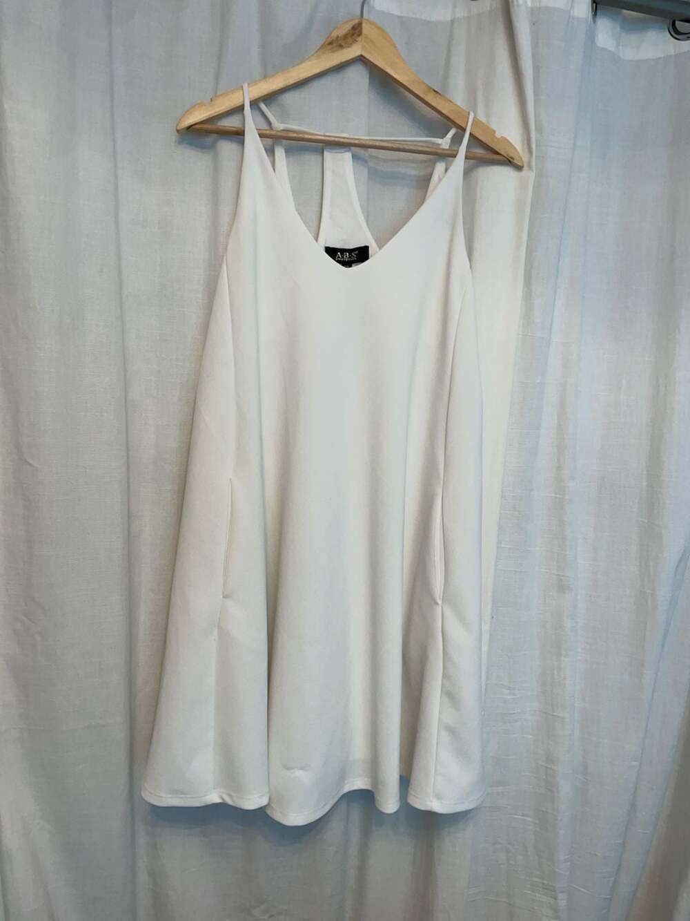 A.B.S. Collection White Sleeveless Racerback Mini Dress Size S/P
Wedding guest